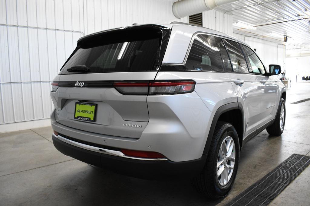 new 2025 Jeep Grand Cherokee car, priced at $42,052