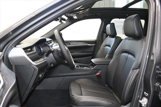 new 2025 Jeep Grand Cherokee car, priced at $55,566