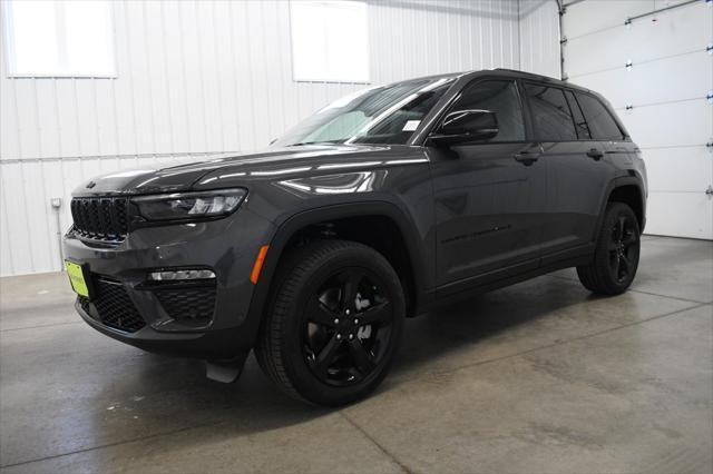 new 2025 Jeep Grand Cherokee car, priced at $55,566