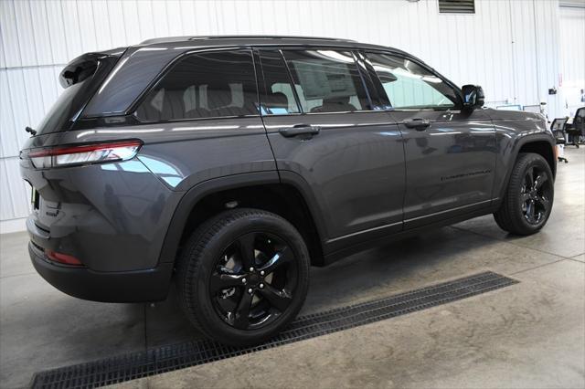 new 2025 Jeep Grand Cherokee car, priced at $55,566