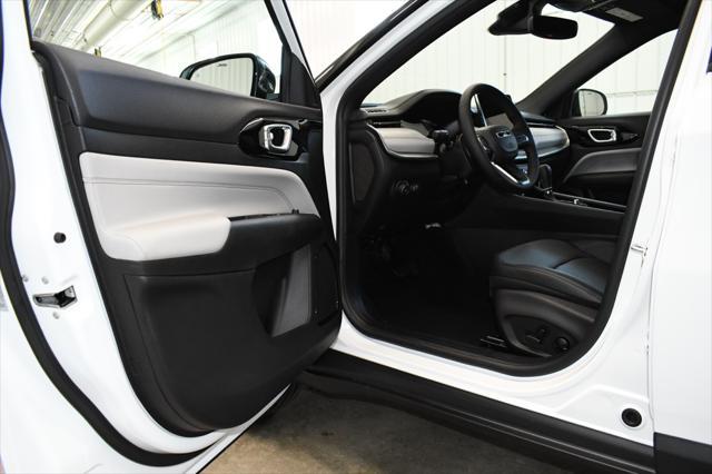 new 2025 Jeep Compass car, priced at $31,340