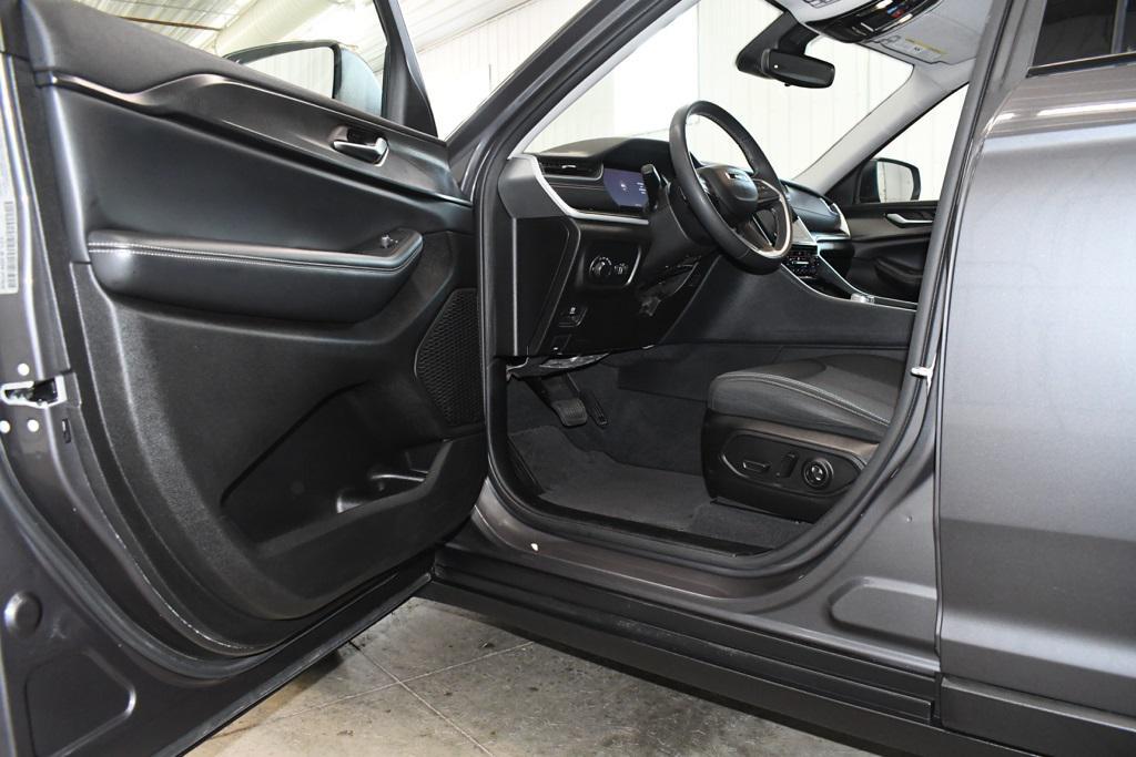 used 2023 Jeep Grand Cherokee L car, priced at $29,380