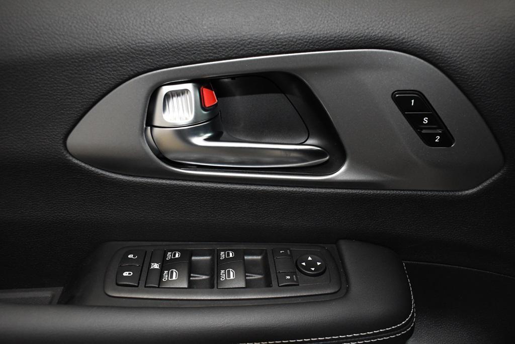 new 2026 Chrysler Pacifica car, priced at $47,695