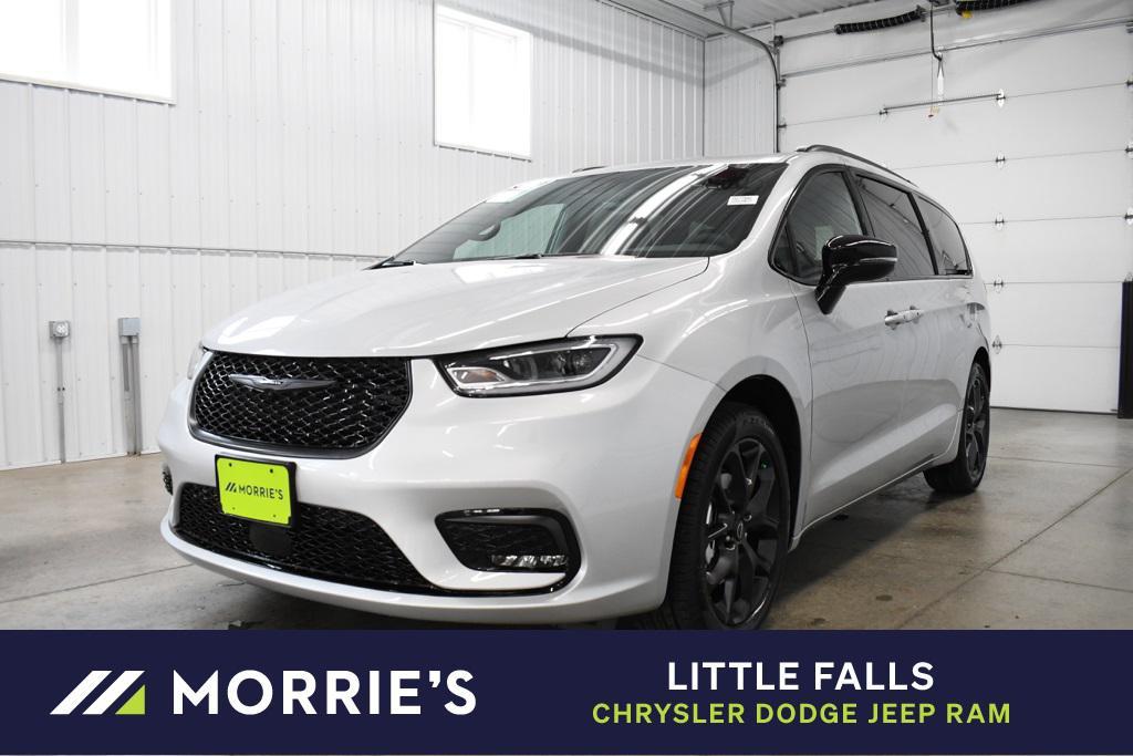 new 2026 Chrysler Pacifica car, priced at $47,695
