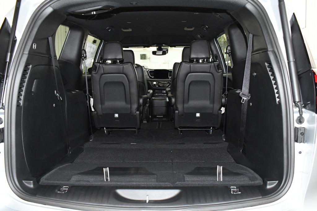 new 2026 Chrysler Pacifica car, priced at $47,695
