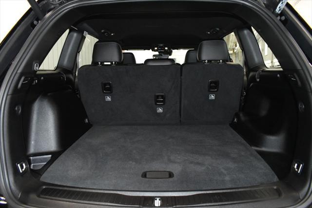 used 2024 Jeep Grand Cherokee car, priced at $40,580