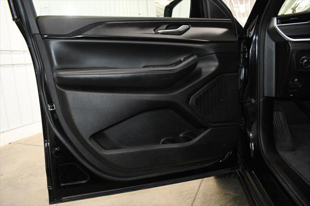 used 2024 Jeep Grand Cherokee car, priced at $40,580