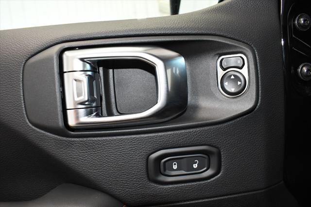 new 2025 Jeep Wrangler car, priced at $59,233