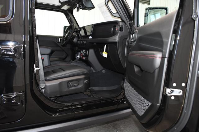 new 2025 Jeep Wrangler car, priced at $59,233