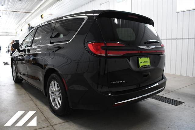 new 2024 Chrysler Pacifica car, priced at $41,158