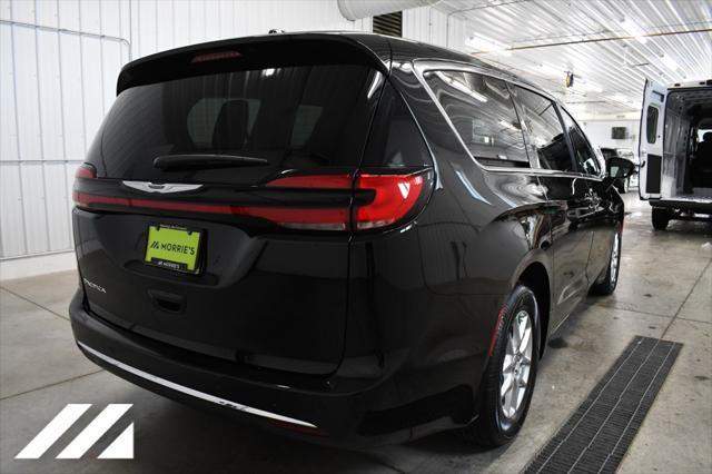 new 2024 Chrysler Pacifica car, priced at $41,158