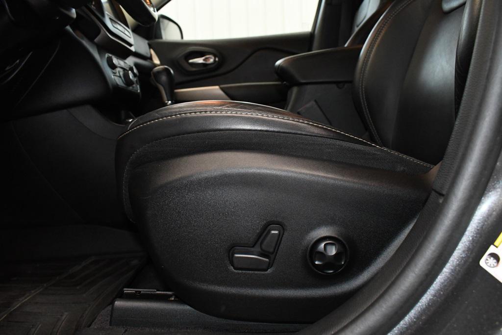 used 2018 Jeep Cherokee car, priced at $14,790