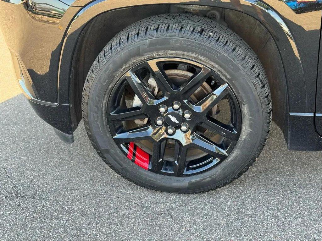used 2020 Chevrolet Traverse car, priced at $25,300