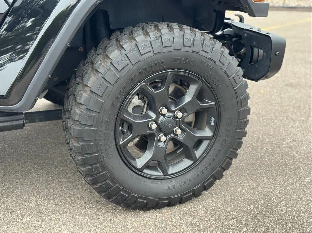 used 2019 Jeep Wrangler Unlimited car, priced at $31,900