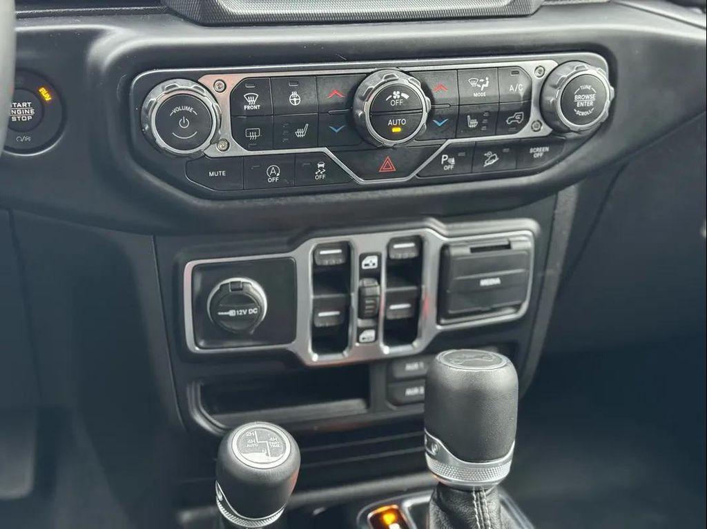 used 2019 Jeep Wrangler Unlimited car, priced at $31,900