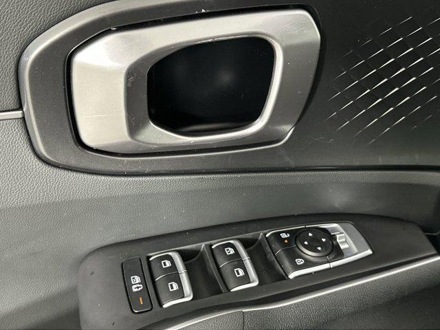 used 2025 Kia Sorento car, priced at $32,998