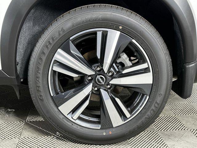 new 2025 Nissan Rogue car, priced at $37,927