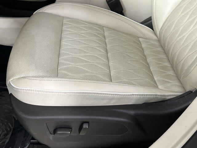 used 2022 Buick Envision car, priced at $23,498