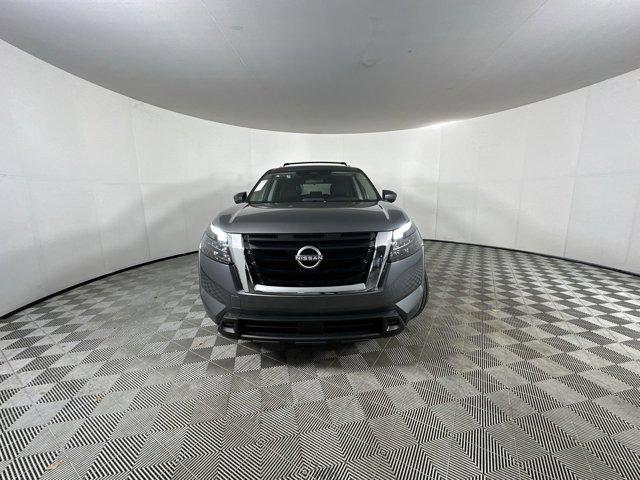 new 2025 Nissan Pathfinder car, priced at $39,405
