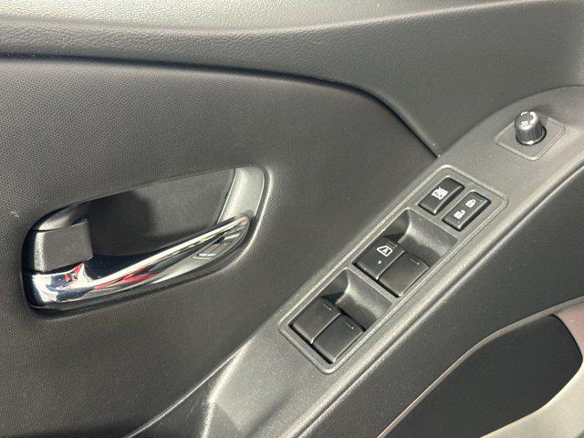 used 2023 Nissan Frontier car, priced at $30,998