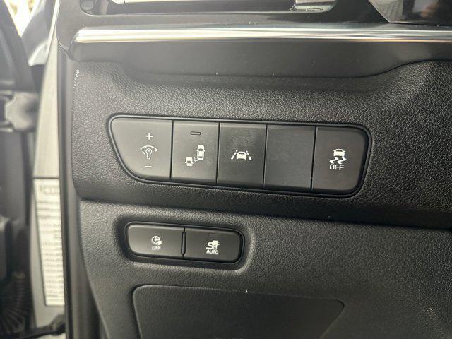 used 2022 Kia Niro EV car, priced at $15,798