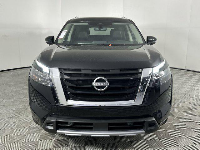 new 2025 Nissan Pathfinder car, priced at $46,553