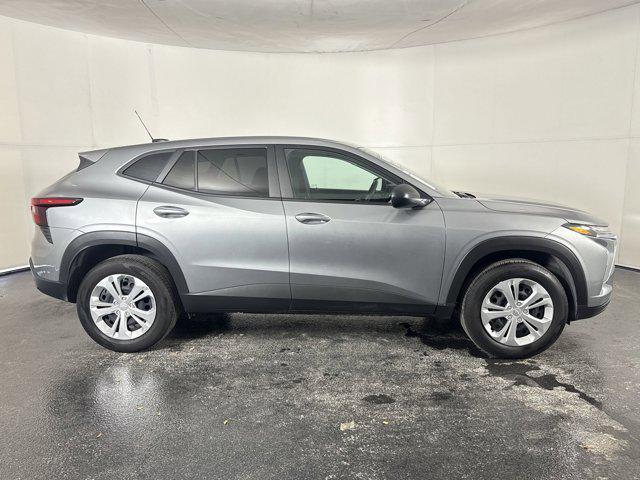 used 2025 Chevrolet Trax car, priced at $18,998