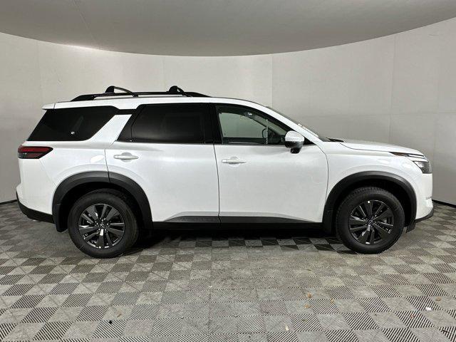 new 2025 Nissan Pathfinder car, priced at $40,292