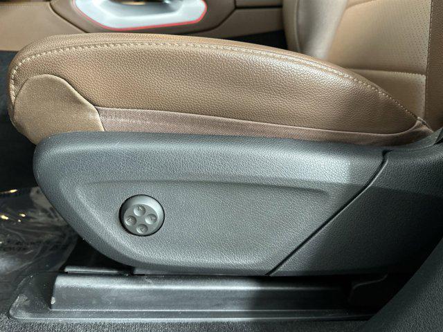 used 2024 Mercedes-Benz GLE 350 car, priced at $53,998