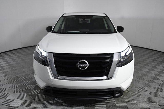 new 2025 Nissan Pathfinder car, priced at $35,207