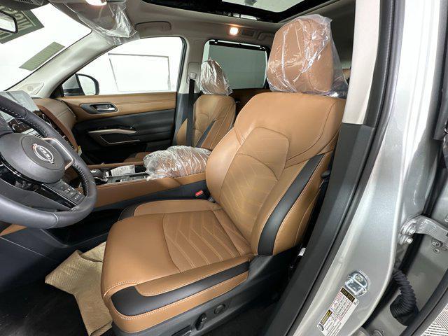 new 2025 Nissan Pathfinder car, priced at $48,868