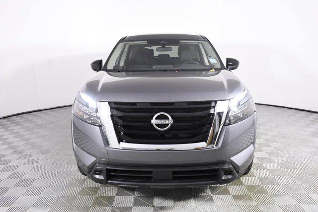 new 2025 Nissan Pathfinder car, priced at $33,221