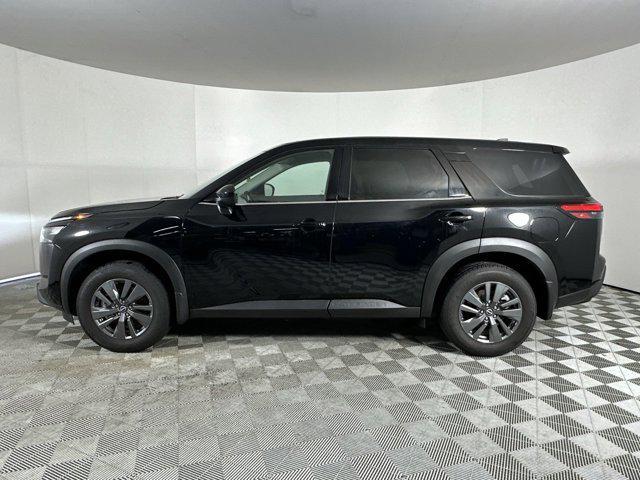 new 2024 Nissan Pathfinder car, priced at $27,999