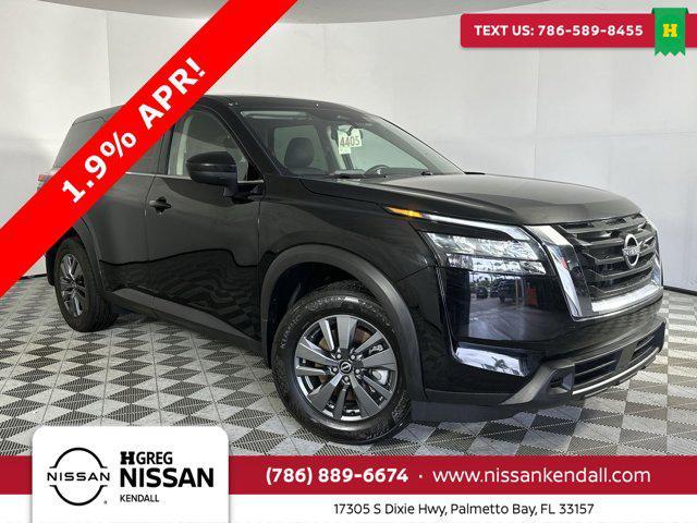 new 2024 Nissan Pathfinder car, priced at $27,999