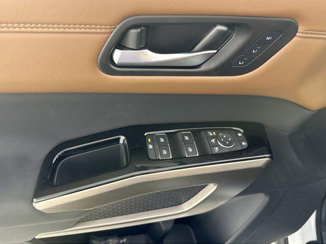 new 2025 Nissan Pathfinder car, priced at $50,778