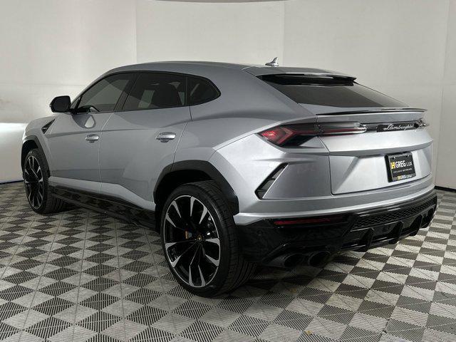 used 2022 Lamborghini Urus car, priced at $218,698