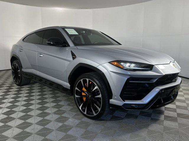 used 2022 Lamborghini Urus car, priced at $218,698