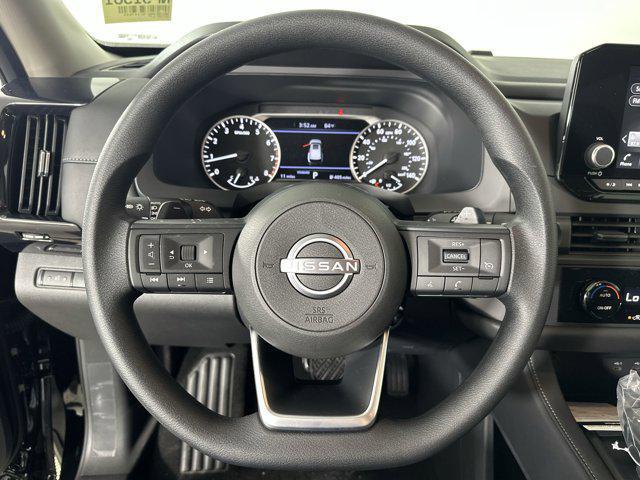 new 2025 Nissan Pathfinder car, priced at $36,221
