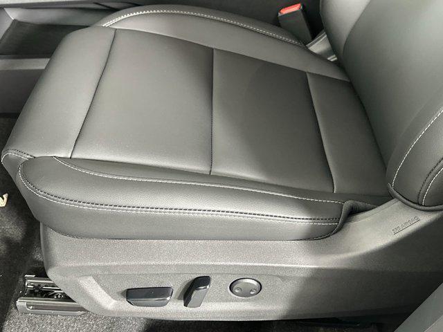 new 2025 Nissan Murano car, priced at $41,262