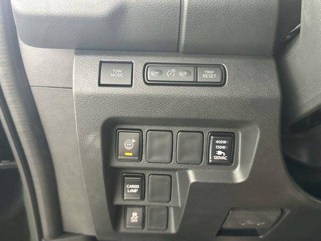 new 2025 Nissan Frontier car, priced at $31,682