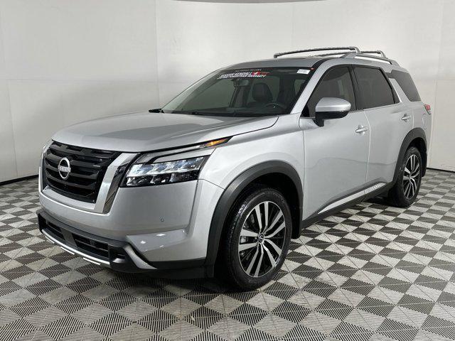 new 2024 Nissan Pathfinder car, priced at $39,320