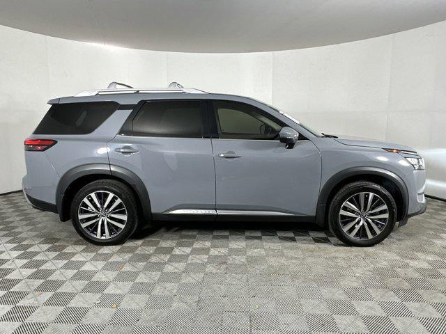 used 2022 Nissan Pathfinder car, priced at $28,298