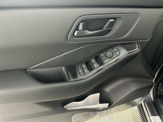 new 2025 Nissan Rogue car, priced at $30,944