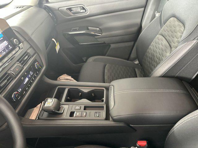 new 2025 Nissan Pathfinder car, priced at $36,221