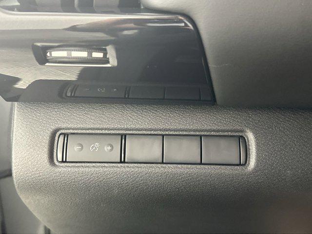 new 2025 Nissan Pathfinder car, priced at $36,221