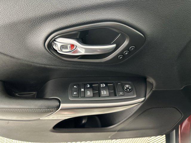 used 2020 Jeep Cherokee car, priced at $20,498