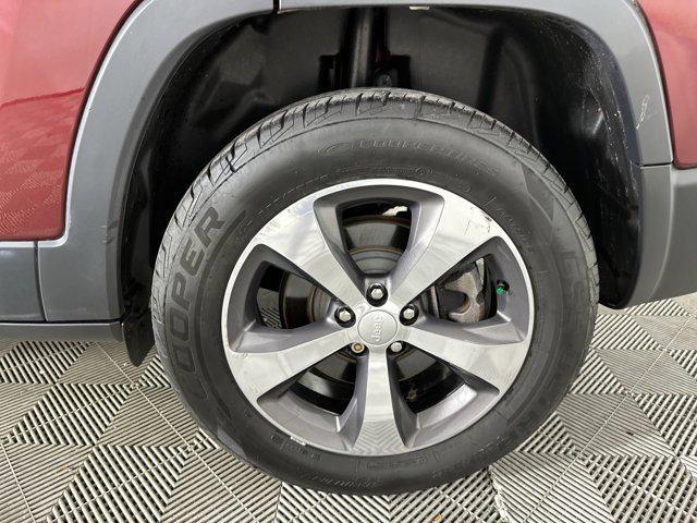 used 2020 Jeep Cherokee car, priced at $20,498