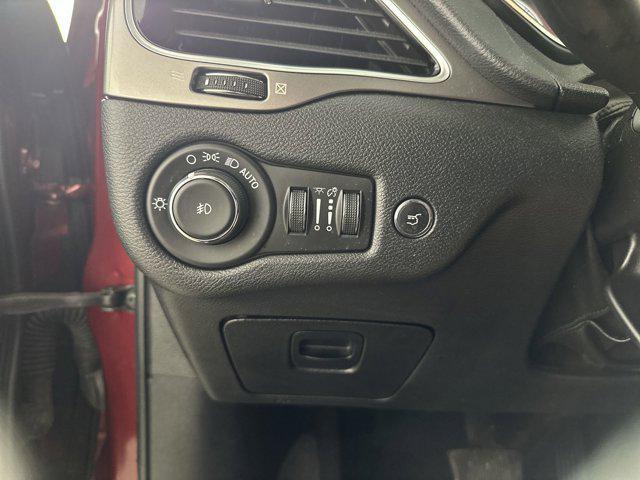 used 2020 Jeep Cherokee car, priced at $20,498