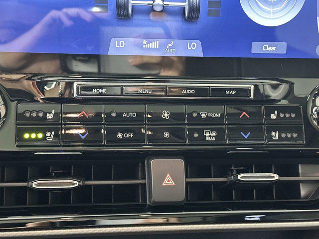 used 2021 Toyota Highlander car, priced at $39,498