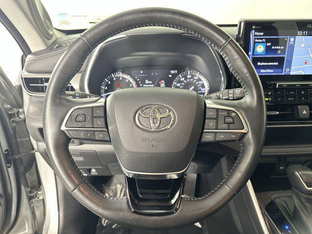 used 2021 Toyota Highlander car, priced at $39,498